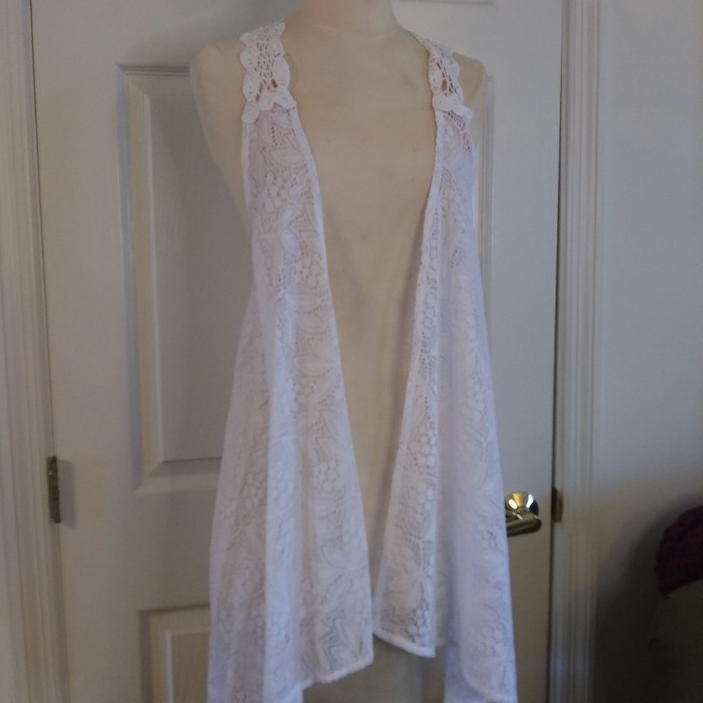 Flying Tomato | All Lace White Vest | S | New - Picture 1 of 14